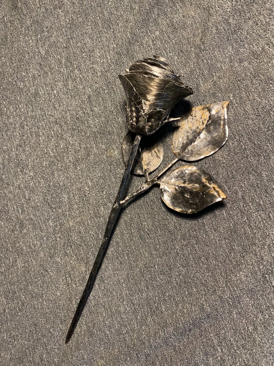 Carbon fiber sculpture /Rose/